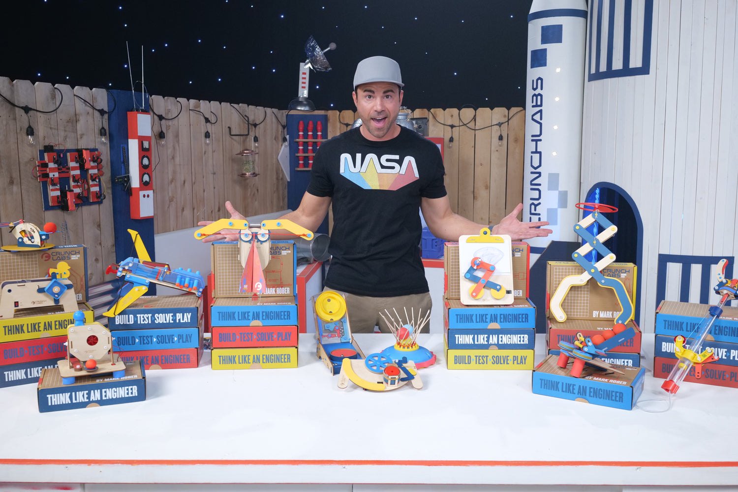 Video Introducing Camp CrunchLabs (Summer Camp)